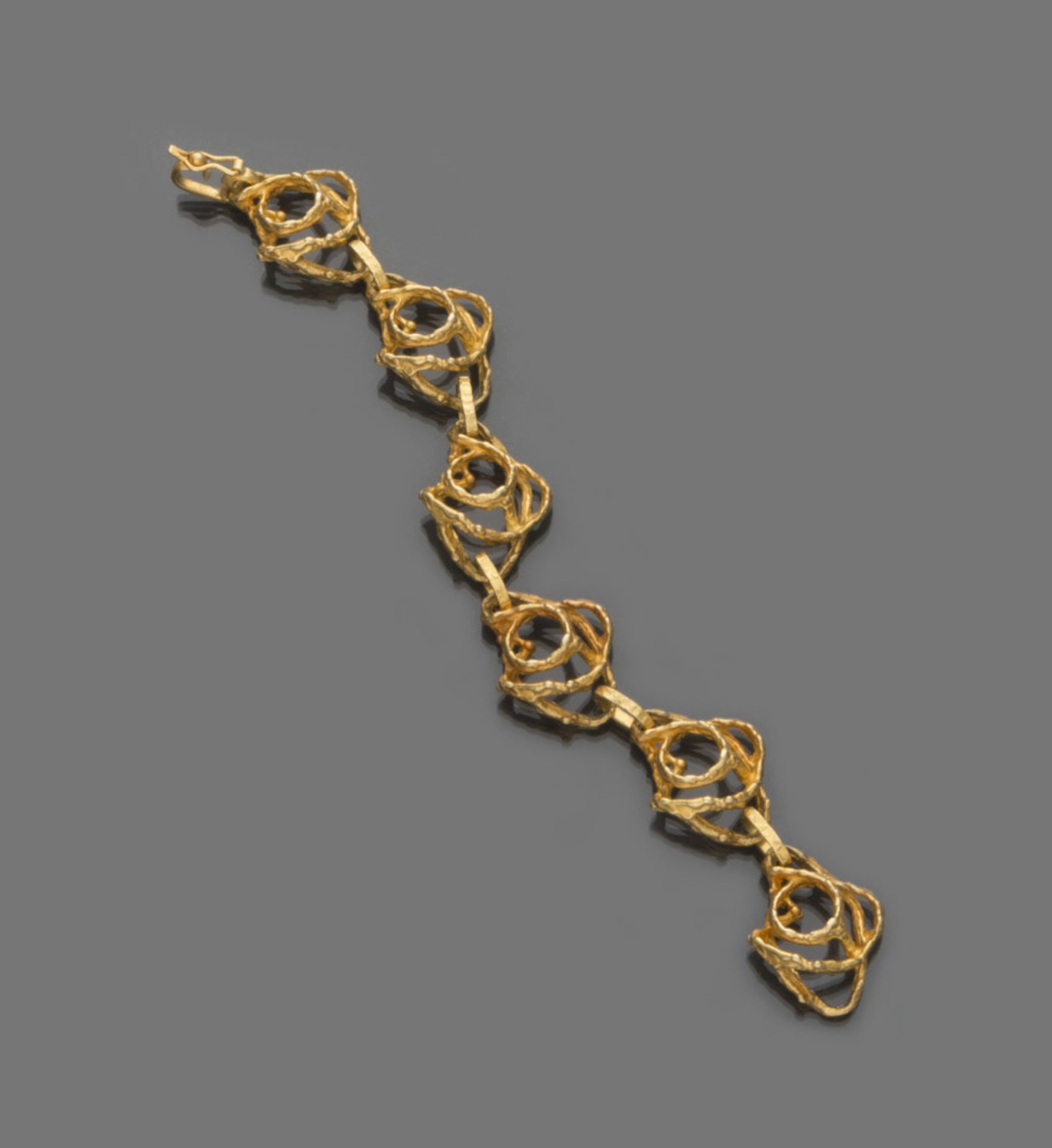 BRACELET in yellow gold 18 kts. Length cm. 18, total weight gr. 17,40. BRACCIALE in oro giallo 18