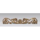 Giltwood frieze, eighteenth century. Measures cm. 120 x 22. FREGIO IN LEGNO DORATO, XVIII SECOLO