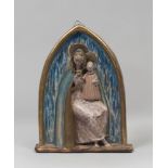 EUGENIO PATTARINO (Firenze 1885 - 1971) Madonna col bambino entro edicola Ceramica policroma a