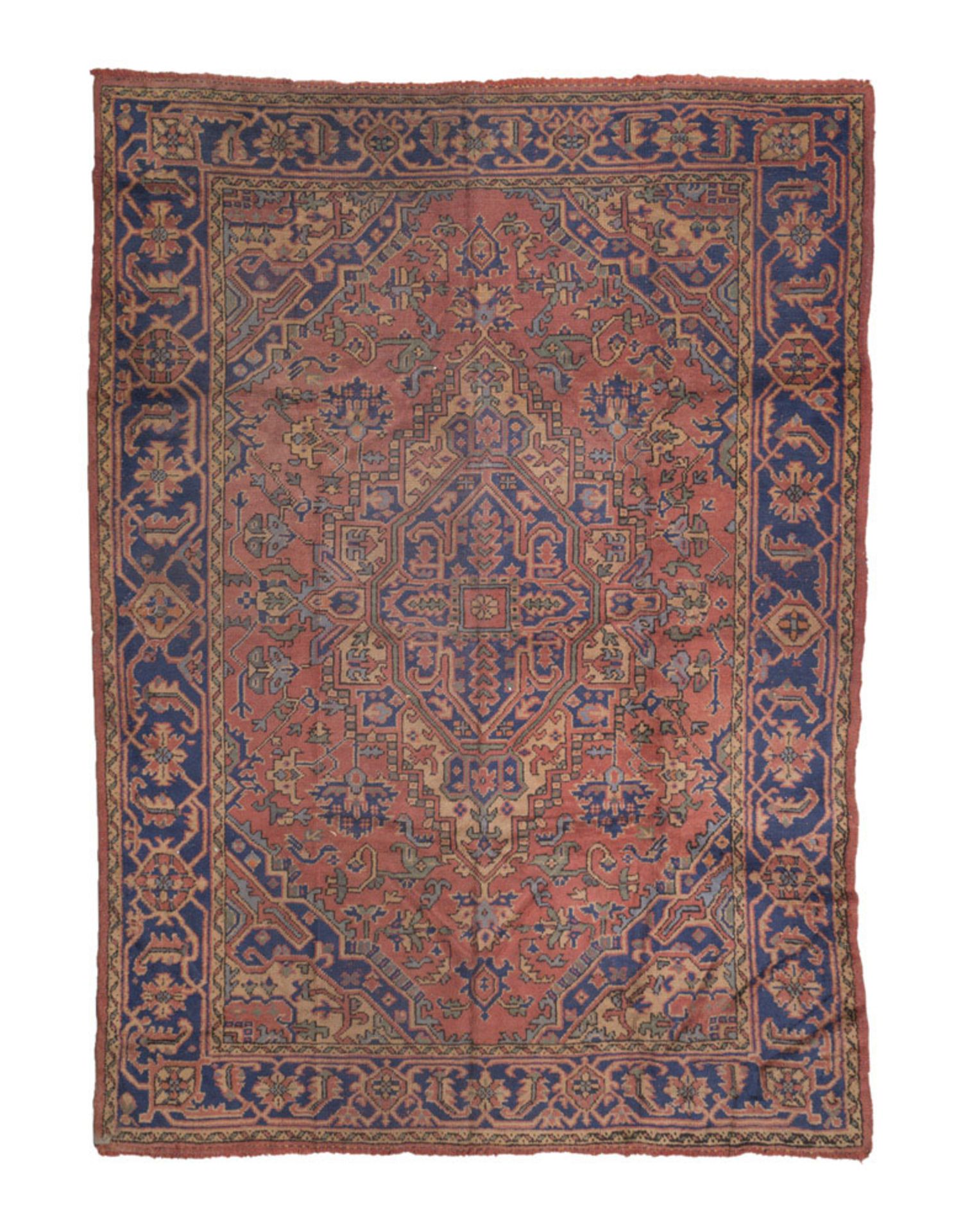 Anatolic Ushak Carpet, early 20th century. Measures cm. 303 x 218. TAPPETO ANATOLICO USHAK, INIZIO