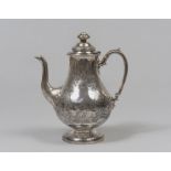 SILVER TEAPOT, PUNCH LONDON 1840 Title 925/1000. Measures cm. 30 x 15 x 26, weight gr. 954. BELLA