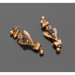 EARRINGS COUPLE in low gold, decorated with hard stones and pearls. Length cm. 4.5, total weight gr.