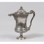 SPLENDID SILVER TANKARD, PUNCH LONDON 1869 smooth body, with palmette edges and foliar racemes.