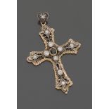 PENDANT cross shaped, in yellow and silver gold, decorated with central sapphire and diamond antique