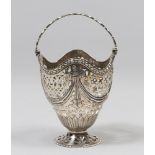 SMALL BASKET IN SILVER, PUNCH LONDON 1897 perforated body with drapes. Silversmith John Henry