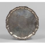 Silver dish, Punch Milan 1934/1944. Title 800/1000. Diameter cm. 32,5, weight gr. 862. PIATTO IN