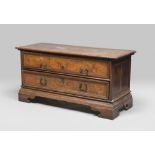 Rare walnut commode, Venetian early 18th century inlays with vegetable motifs in boxwood. Two