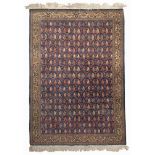 Khila rug, mid-20th century. Measures cm. 260 x 180. TAPPETO KHILA, METÁ XX SECOLO con disegno a
