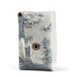 A Korean white and blue porcelain spout for calligraphy. Early 20th century. Measures cm. 3,5 x 10 x