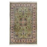 ISFAHAN CARPET, SECOND METAL XX CENTURY of dense weft, with a central medallion with flowers and
