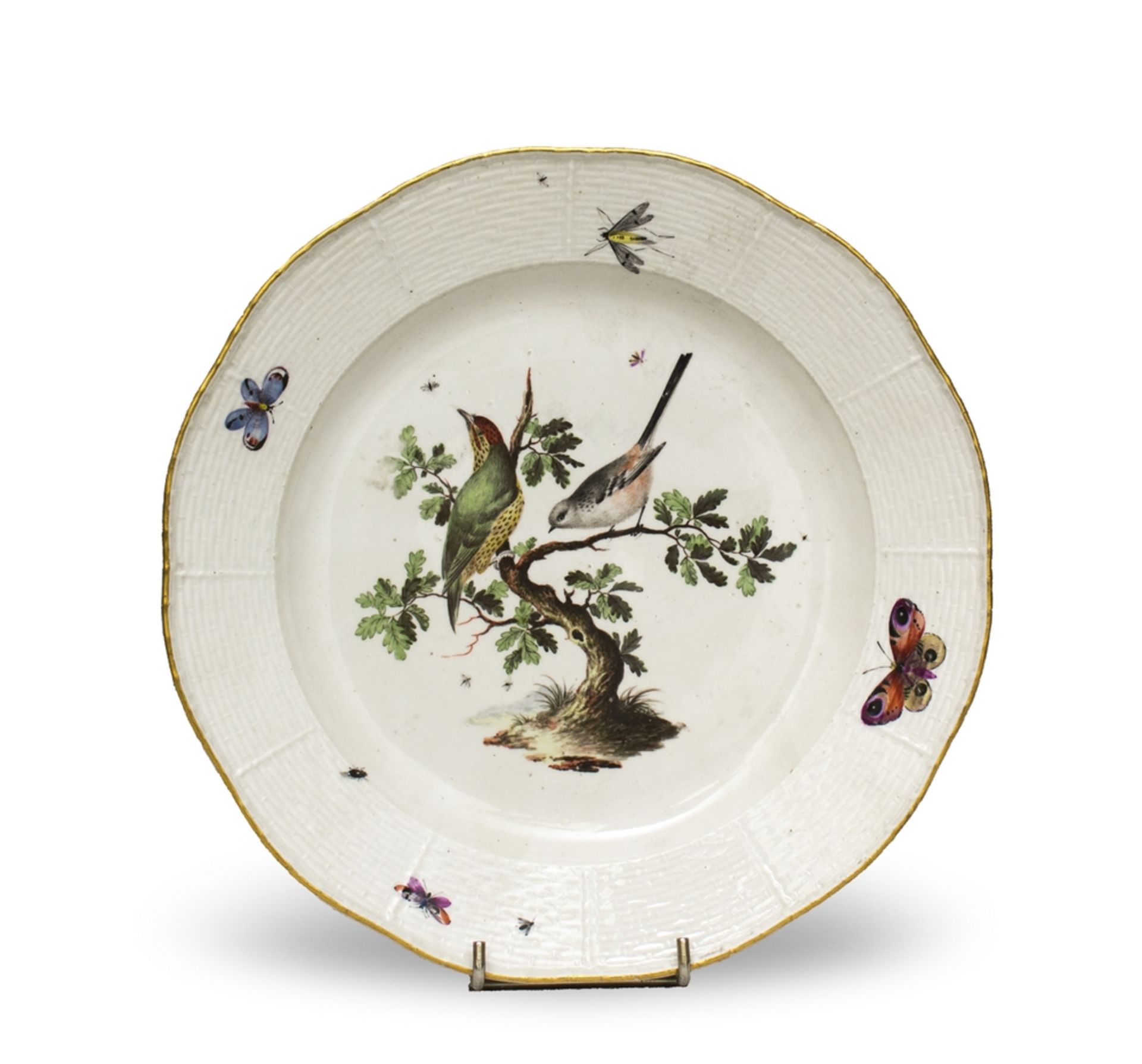 Rare porcelain dish, probably Germany 18th century White enamel, tree decoration with birds in the