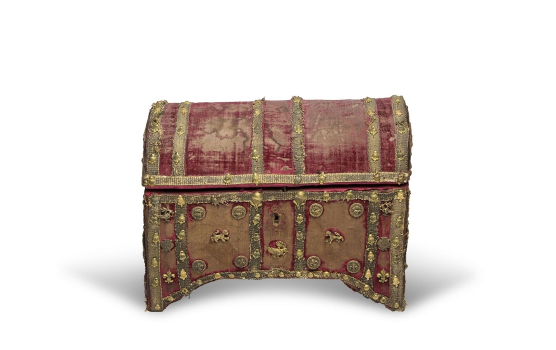 SMALL WOODCHEST, 19TH CENTURY