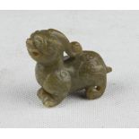 A Chinese jade sculpture, depicting a chilong. 20th century. Measures cm. 4 x 5. SCULTURA IN