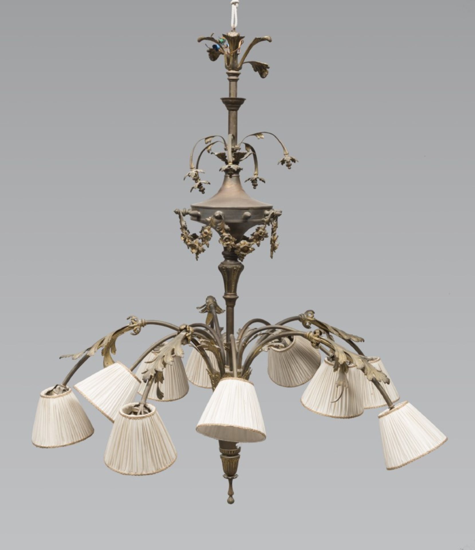 BEAUTIFUL BRONZE CHANDELIER, LATE 19TH CENTURY Louis XVI taste, drooping racemes with ten arms