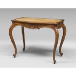 WALNUT CENTER TABLE, 19TH CENTURY with top and legs with yellow cloth mixtilinear arched carved