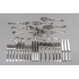 SILVER CUTLERY, ITALY XX CENTURY complete with twelve, with smooth handles. Composed of twenty-