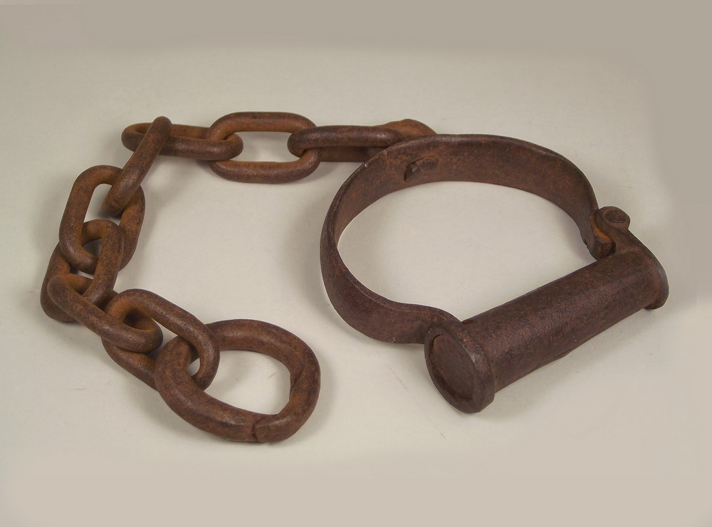 SLAVE SHACKLE.