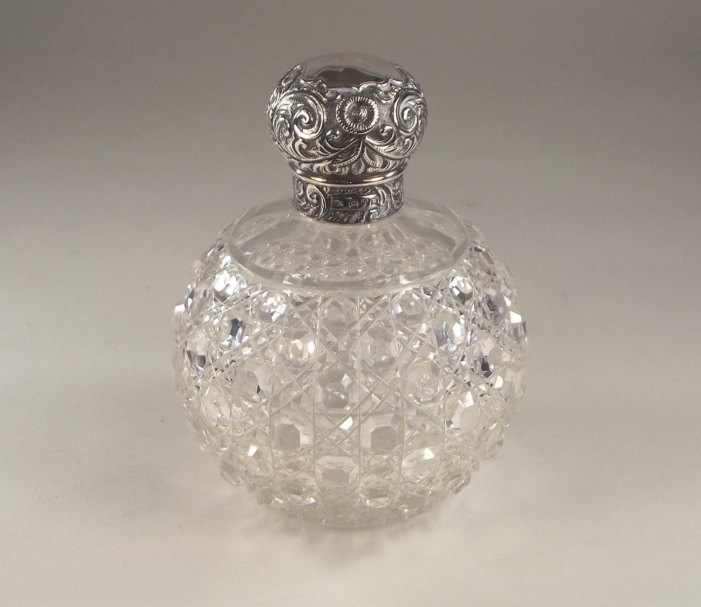 SCENT BOTTLE.