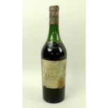 A bottle of Chateau Haut Brion, 1962, Graves, Premier Grand Cru Classe, U: 5.5cm.