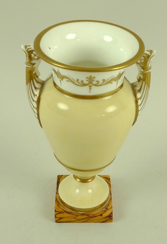 A porcelain urn, circa 1780, possibly Spode, with twin moulded handles, - Image 3 of 5