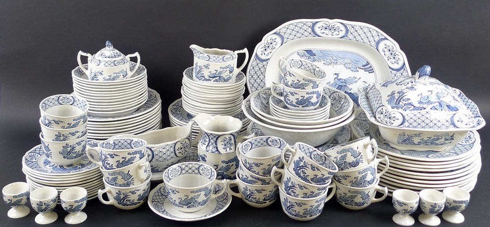 A Masons Ironstone part dinner service in the Old Chelsea pattern, Rd Number 647812, comprising, - Image 2 of 2