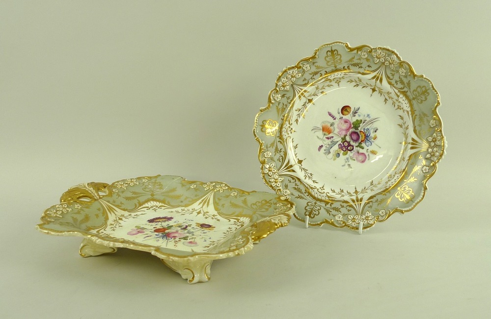 A Davenport porcelain twin handled footed dish, circa 1830,