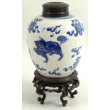 A Chinese porcelain ginger jar, 18th / 19th century,