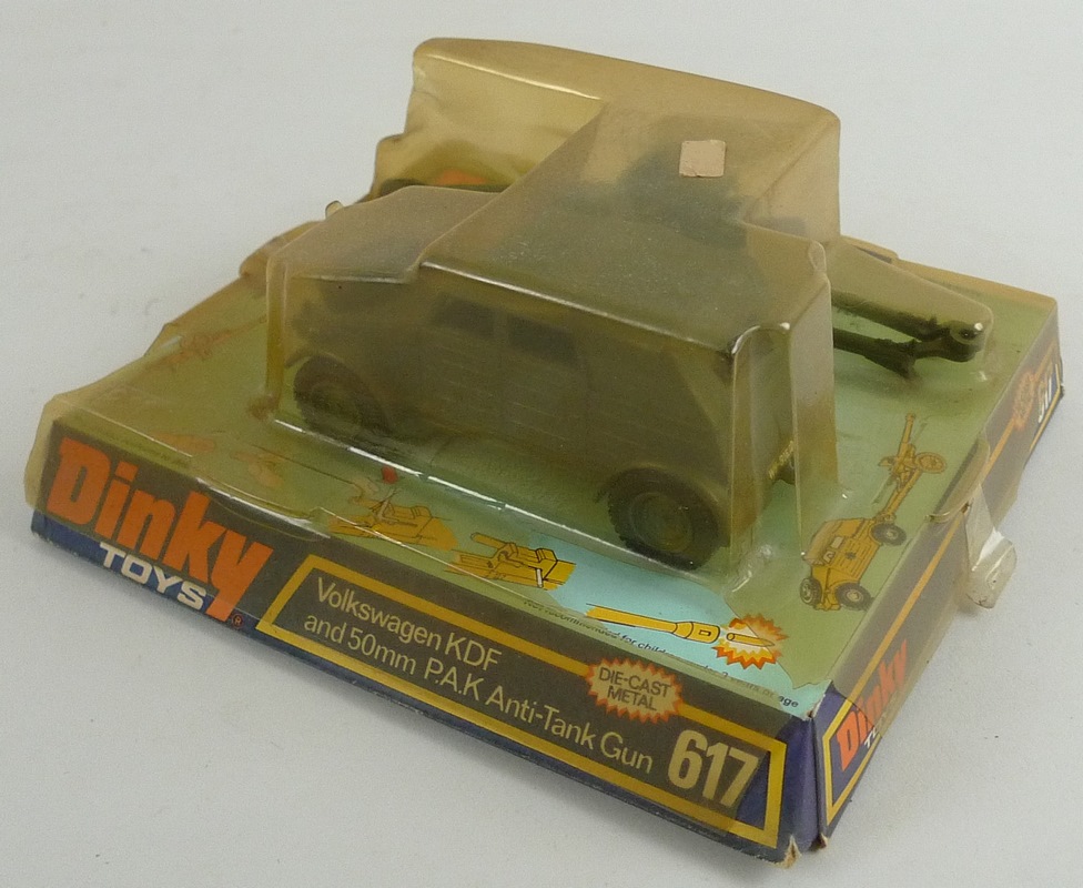 A group of Dinky Toys comprising a Commando Squad Gift Set No. - Image 3 of 3