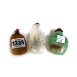 An inside painted glass snuff bottle, 20th century, one side painted with a swan on water,