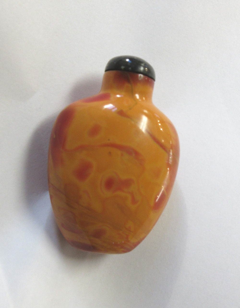 A group of fourteen Chinese snuff bottles, 19th/20th century, including; two inside painted bottles, - Image 7 of 19