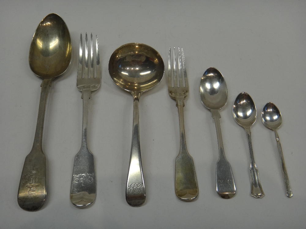 Silver fiddle pattern table flatware, comprising; seven tablespoons, nine dessert spoons,