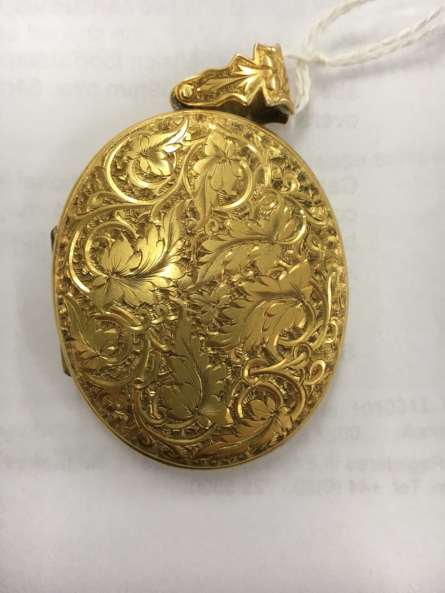 A late Victorian oval locket, profusely - Image 3 of 4