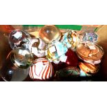 A group of eighteen glass paperweights, including two Whitefriars, (18).