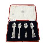 A set of six George IV single struck stylised King's pattern teaspoons,