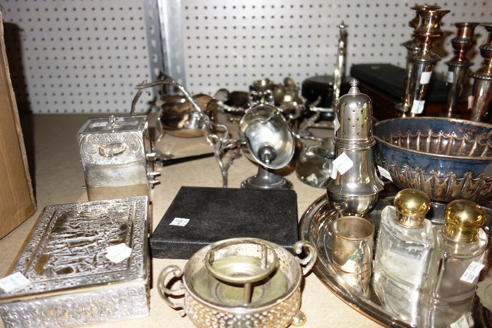 A large quantity of mixed silver plated items to include; flatware, two pairs of candlesticks, - Image 3 of 4