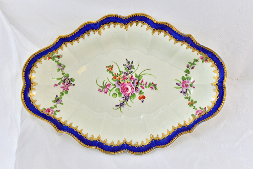 A pair of Worcester shaped oval dessert dishes, circa 1770,