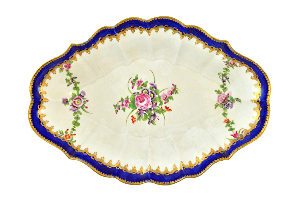 A pair of Worcester shaped oval dessert dishes, circa 1770, - Image 5 of 5