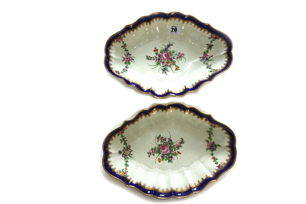 A pair of Worcester shaped oval dessert dishes, circa 1770, - Image 2 of 5