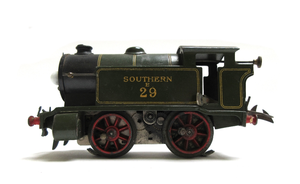 A Hornby O gauge electric tank locomotive, 0-4-0 Southern 29, green livery, 20v electric.