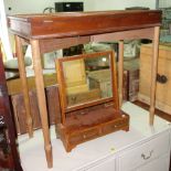 A 20th century walnut rectangular glazed vitrine table, 80cm wide.