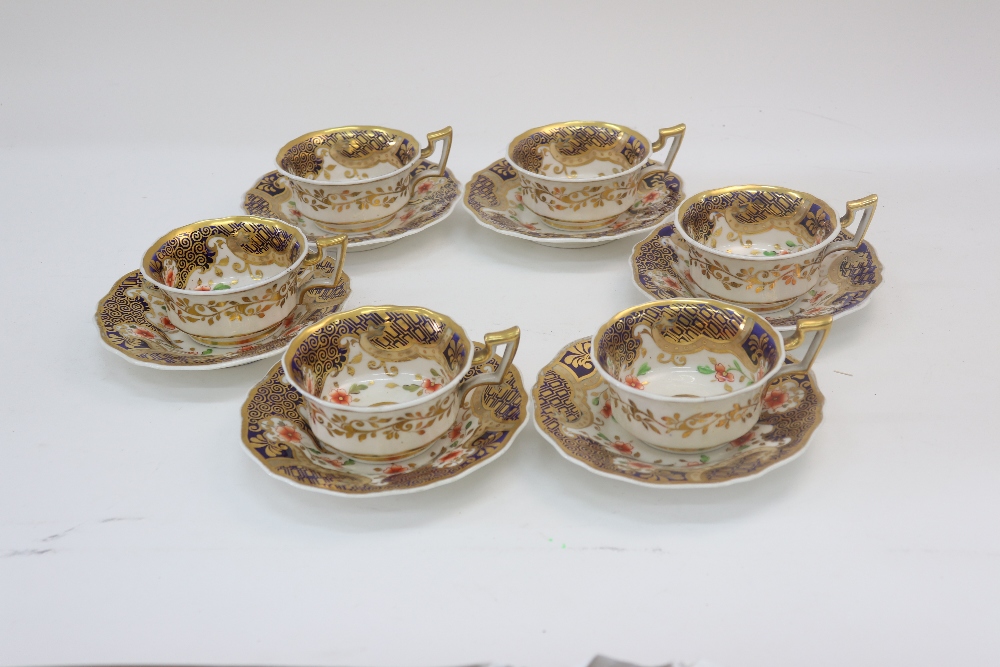 A set of six English porcelain tea cups and saucers, Early 19th century,