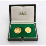 Cased South African 1975 gold 2 Rand and 1 Rand coins. Illustrated.