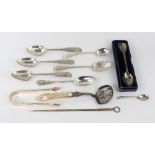 A set of three George III fiddle pattern silver teaspoons, Edinburgh 1810, makers mark W.M.