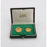 Cased South Africa 1978 gold 2 Rand and 1 Rand coins. Illustrated.