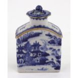 A Chinese Export blue and white tea caddy and cover, Qianlong,