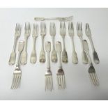 Silver fiddle pattern table forks, comprising; five London 1859,
