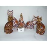A collection of four china Imari style cats and a cockerel (5) est: £30-£50 (A1)