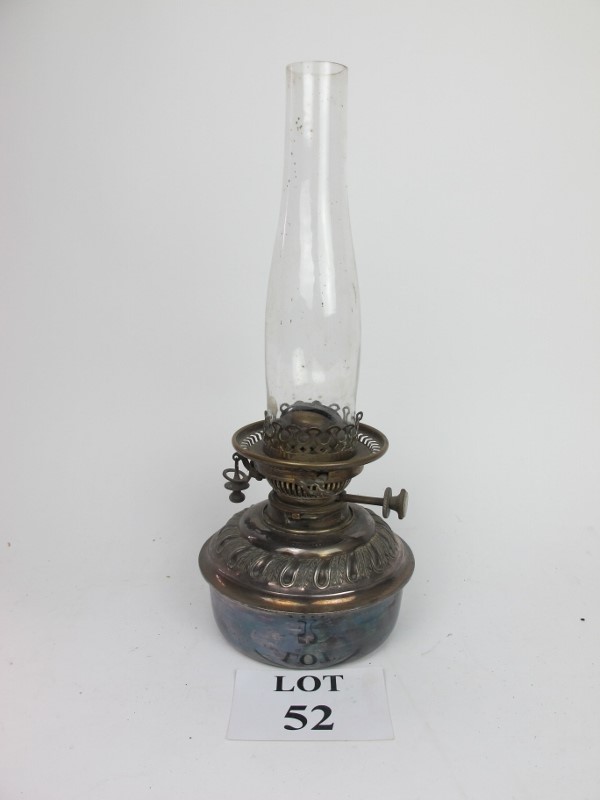 A Victorian plated Hinks Benetfink No 2 oil lamp est: £30-£50 (G1)