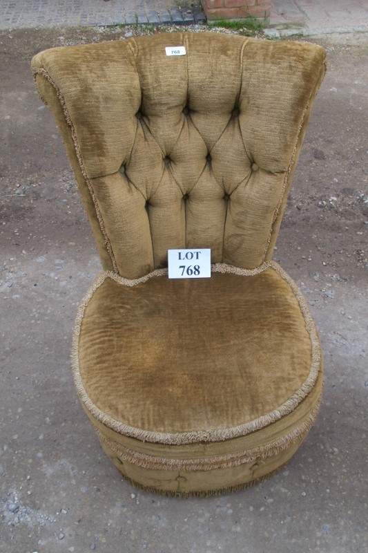 A 1930's Maple's Chiddingstone bedroom chair est: £40-£60