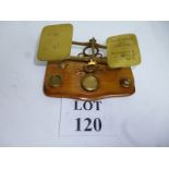 A set of postal scales with weights est: